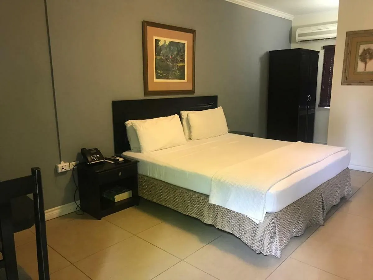 Värdshus Palms Hotel Trinidad Arouca